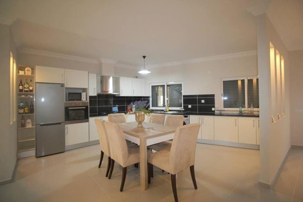Luxuryvilla With Private Heated Pool And Spa 7P Quarteira Εξωτερικό φωτογραφία